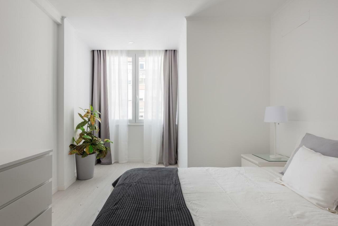 Light-Filled, Fully Renovated Apt Near Belem, By Timecooler Lisboa Exteriér fotografie